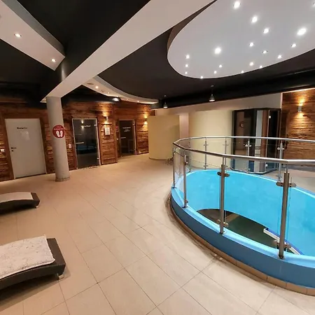Claudia 3 By Smr - Inc And Near Gondola Apartment *